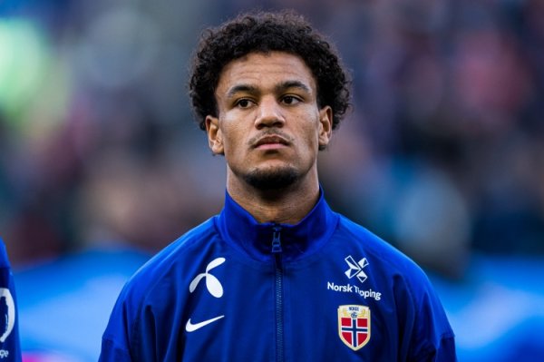 挪威主帅：鲍勃对新西兰太粘球拼抢也不积极 鲍勃：客不雅的评价