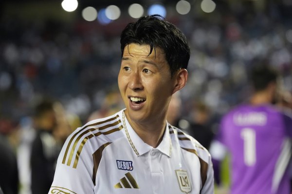 记者：尽管赛季半途加盟，但孙兴慜仍有阅历竞争好意思职联最好少壮奖