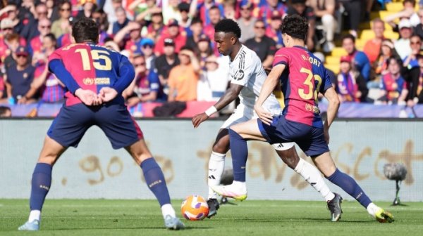 足坛最势均力敌的宿脑怒决！皇马巴萨国度德比“咬”得有多紧？