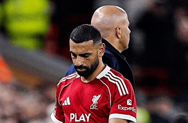 内维尔: 赤军后卫施展真晦气;萨拉赫时间下滑太多令我偶然