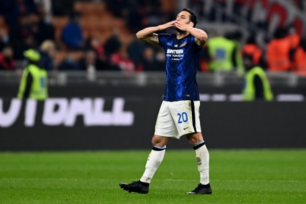 恰尔汗奥卢：国米的蓄意永久庞杂，主帅赐与了咱们巨大的匡助