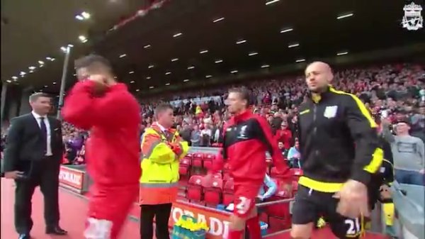 弓抄本质！15年英超，斯图里奇梅开二度，利物浦3-2险胜维拉