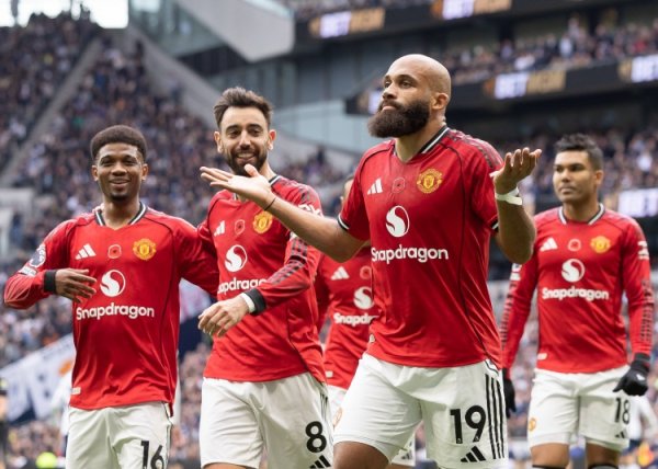 曼联前次英超单场头球双响还是客岁4月对切尔西，B费加纳乔破门