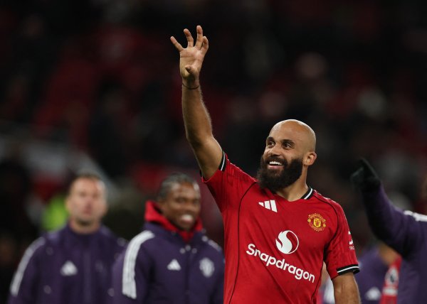 姆伯莫上赛季以来英超打进25球，边锋球员中仅少于萨拉赫