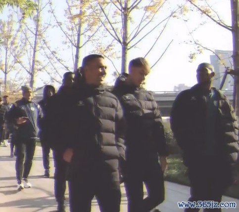 博主：为妥当北京阴冷天气，大埔队昨天抵达、今早还进行“晨练”