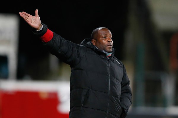 ESPN：因苏里南未能纵贯全国杯，斯坦利·门佐辞去国度队主帅一职